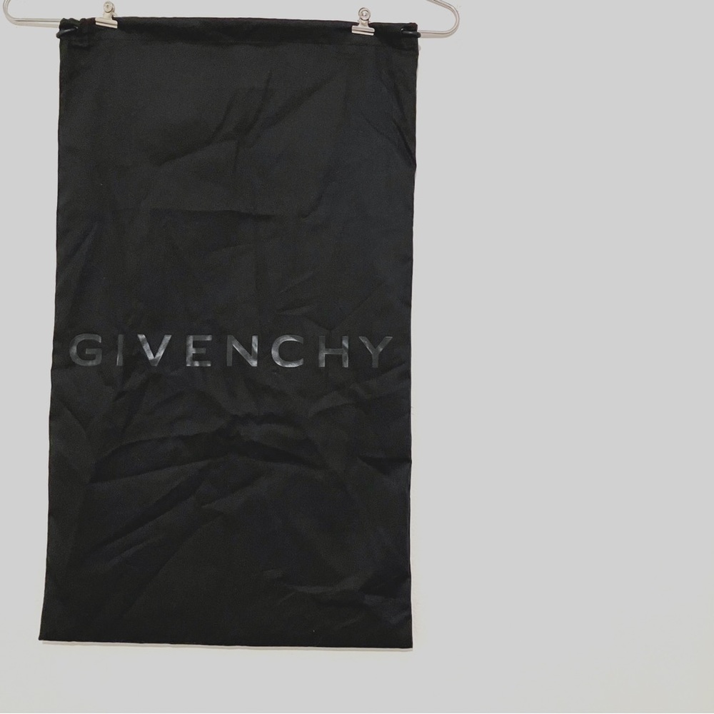 Givenchy • Large Drawstring Dust Bag in Black